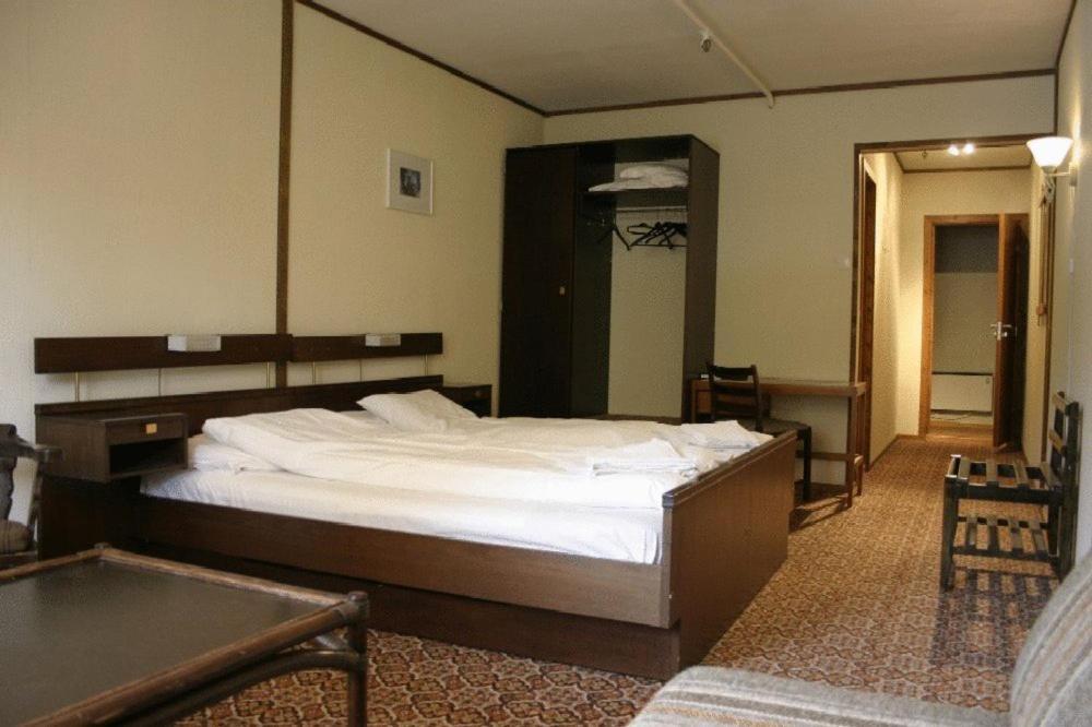 Pollfoss Gjestehus & Hotel Bismo Quarto foto